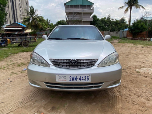Camry for sale 02 sចុច ដំបូលបើកតំលៃ «10500 Tell 092334066