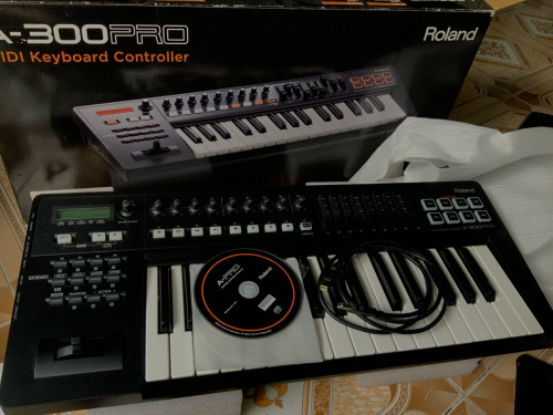 Midi  A 300 Pro  Brand Roland