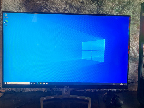 Sell monitor dell 24in អត់កេម 110$