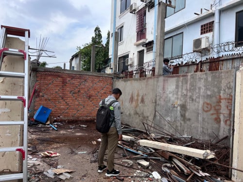 ដីទំនេរ