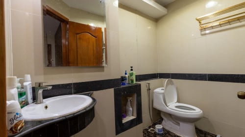 Condo ខុនដូរ 71 ការ៉េ  Free ជូនមួយចប់ លក់ខាត