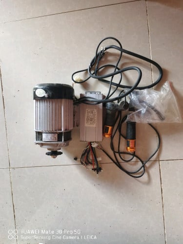 750w BLDC motor និងcontroller  ថែមដៃហ្គាមួយ ទិញមកមិនដែលប្រើ