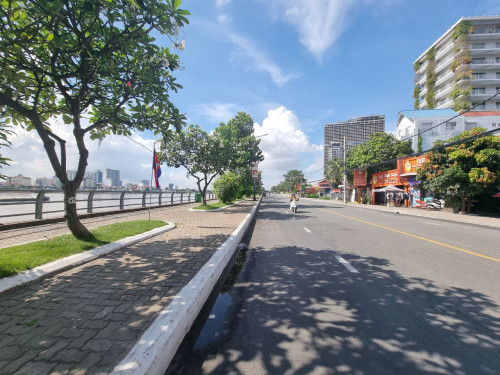 Investment Land along Tonle Sap River Street For Urgent Sale, Opposite ROYAL PALACE, Chroy ChangVa