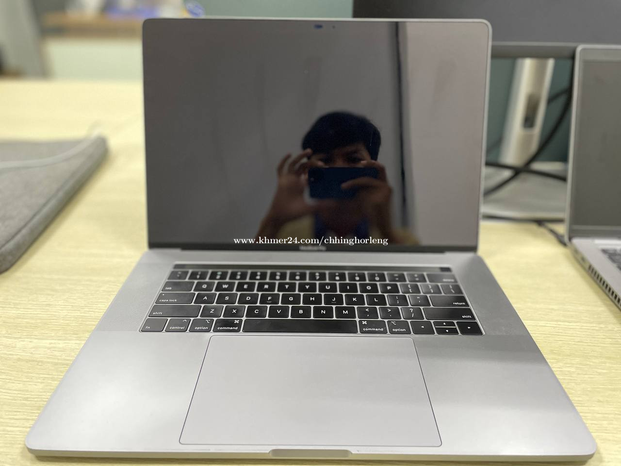 MacBook Pro 2018 15.4Inch Core i7 Ram: 16GB SSD: 512GB 99% Price $1050.00  in Phnom Penh, Cambodia - Chhinghor Leng | Khmer24.com