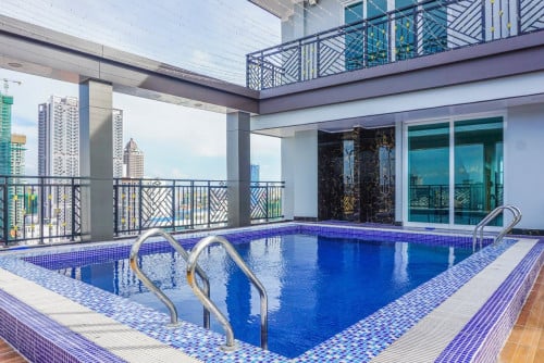 Modern & Serviced apt one beds with gym and pool for rent in BKK2 area