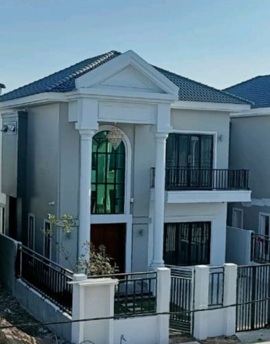 Villa លក់បន្ទាន់ ប្លង់រឹង105000$ ចចារ