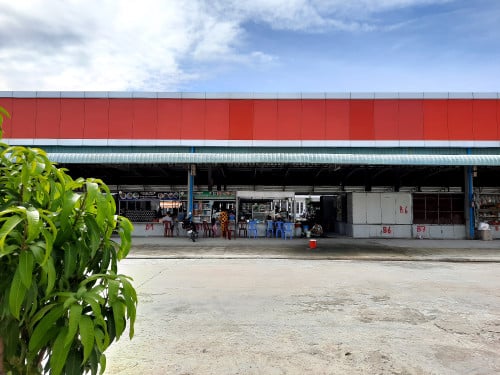 ផ្ទះភ្លោះនៅបុរីពិភពថ្មី តាខ្មៅ ២ សម្រាប់លក់