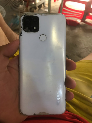 ខូចតែអេក្រង់ទេ
