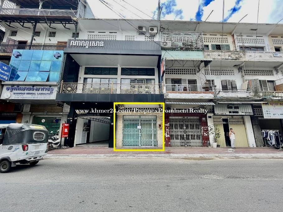 Ground Floor Flat for Rent on Main Road in Daun Penh in Phsar Kandal