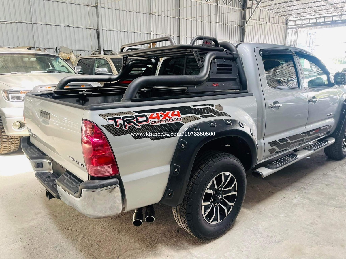 Toyota 2005 in Phnom Penh, Cambodia on