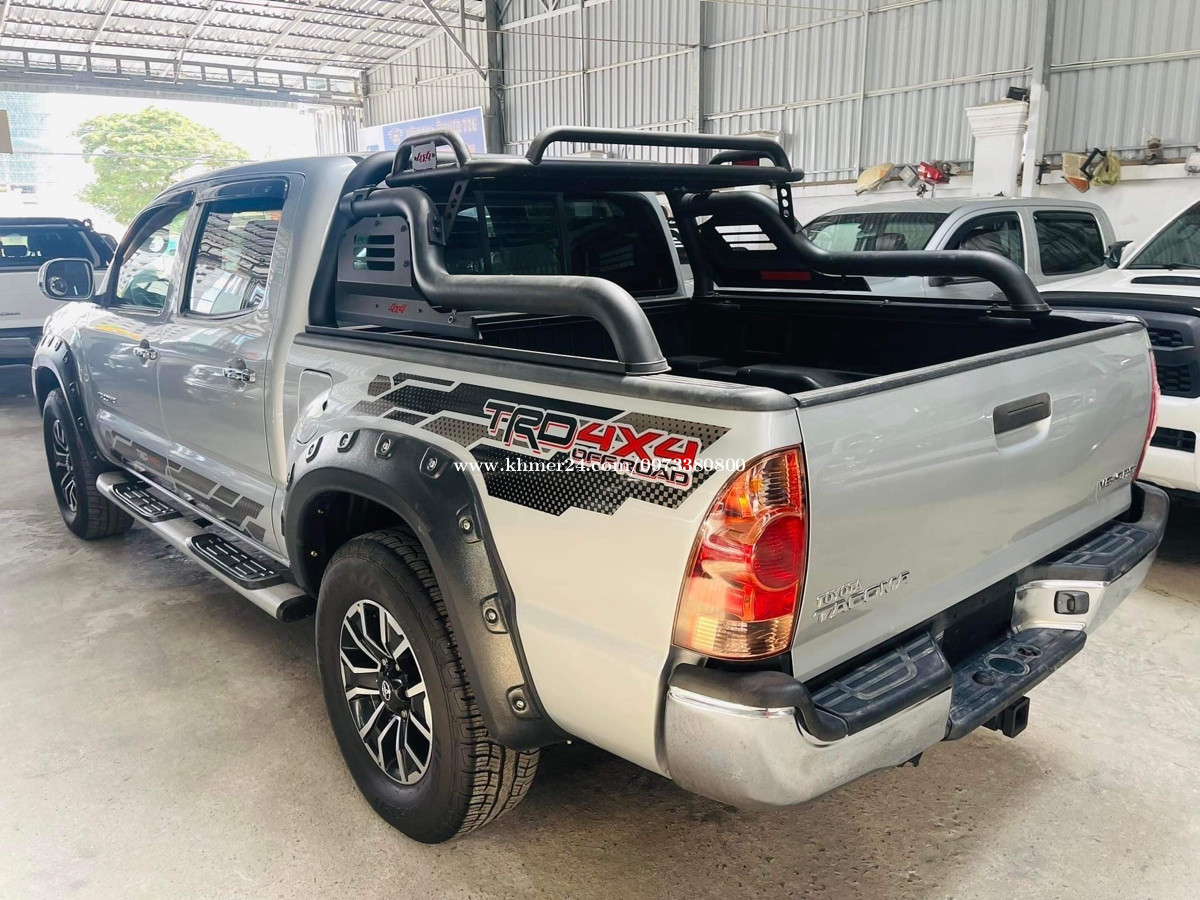 Toyota 2005 in Phnom Penh, Cambodia on