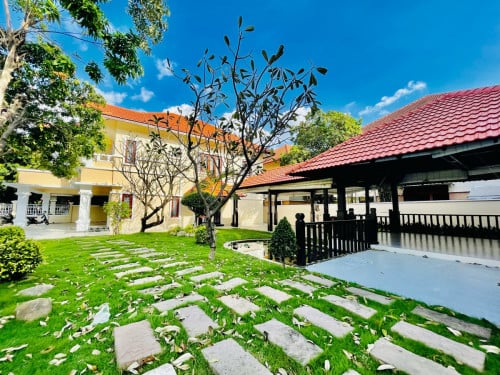 Modern & Big Garden Villa For Rent At Toul Kork Area, 04 Beds, 2,500$, Safe, Quiet Area