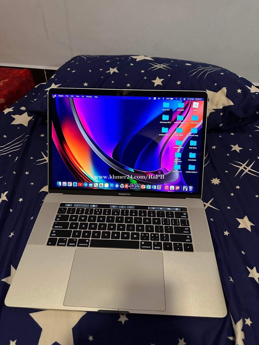 MacBook Pro 2016 15 inch core I7 Memory 16 GB 1TB នៅល្អ