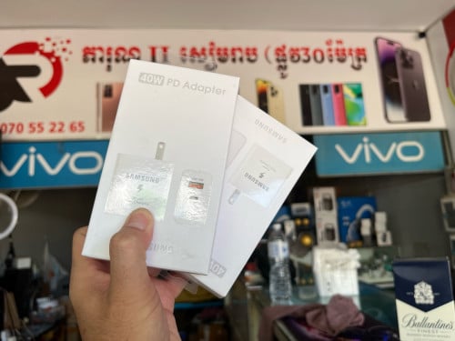 ឈុតឆ្នាំងសាក 40W Samaung. សាកលឿន ធានាលេីការប្រប្រាស់ល្អ.