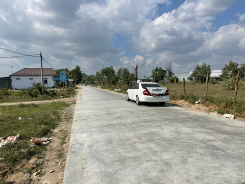 ដីលក់បន្ទាន់
