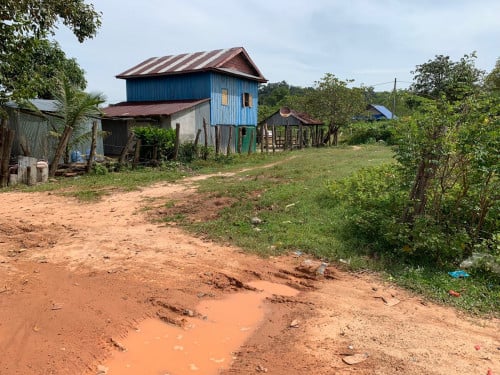 ដីនៅកំពង់សោមរាម