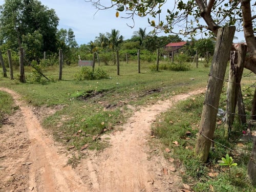 ដីនៅកំពង់សោមរាម