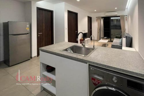 【日本語もOk】Hun Sen Blvd. area| 2 bedrooms condominium on 8th floor for rent| Swimming pool and gym