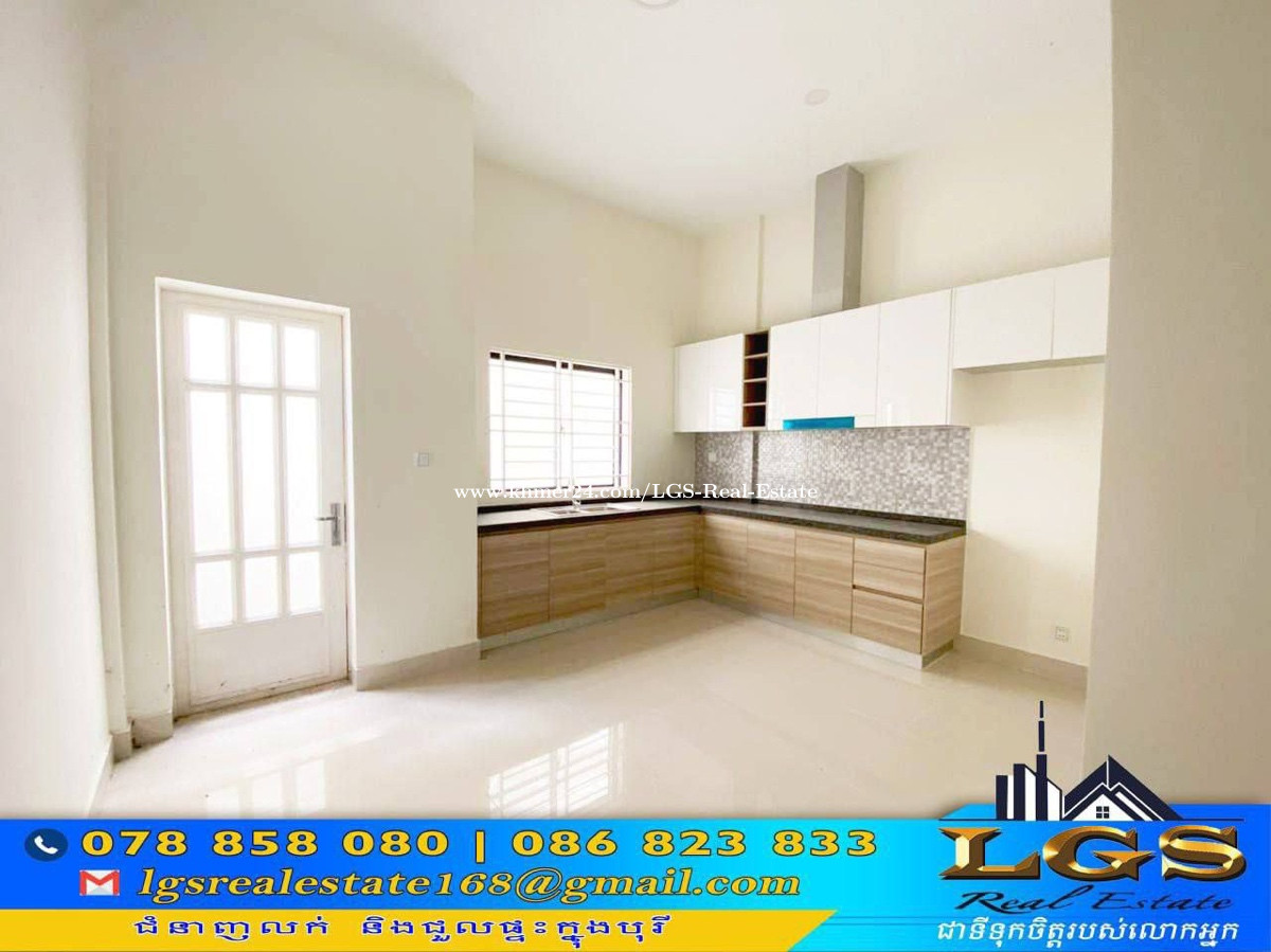 house Classic for Rent តំលៃ 800.00 ក្នុង