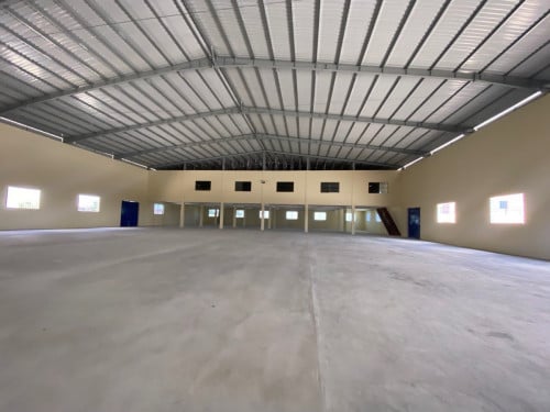 ឃ្លាំងលក់នៅអង្គស្នួល មានជំណូល9000$/ខែ