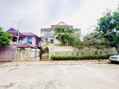 Villa For Rent At Toul Kork Area, 20mx25m, 06 Bedrooms, 4,000$ Per Month