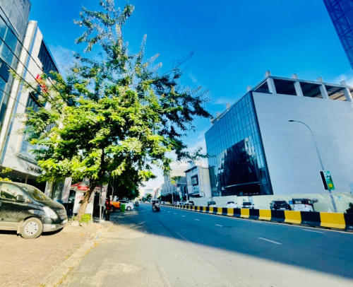 Commercial Showroom-02 Flats For Rent Along Main Road, 03 Floors, 7.8x20m, 6,000$/m