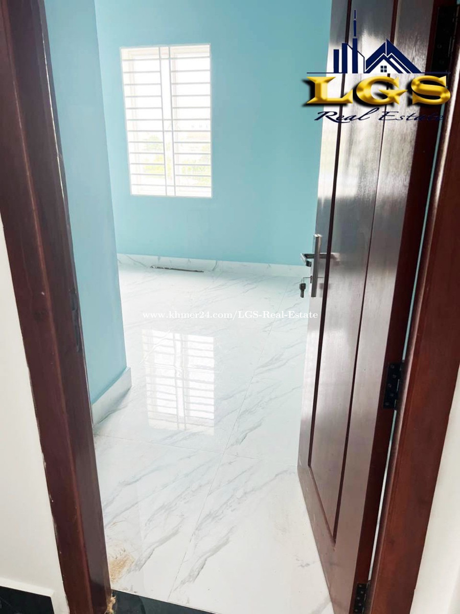 🏠ផ្ទះល្វែងសម្រាប់ជួល/Flat house for rent 🚩នៅជិតផ្សារជីបម៉ុង MegaMall