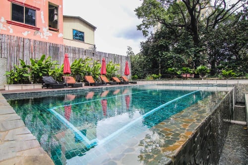 Western Unit 2bedrooms with big swimming Pool for rent close to Wat Phnom and Vattanak Tower