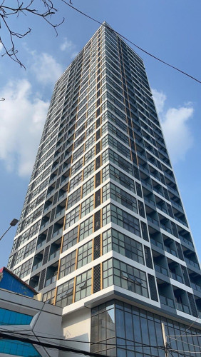 Big room rent or sale Royal Park condo Toulkok for sale and rent (rent 3months up) full furniture