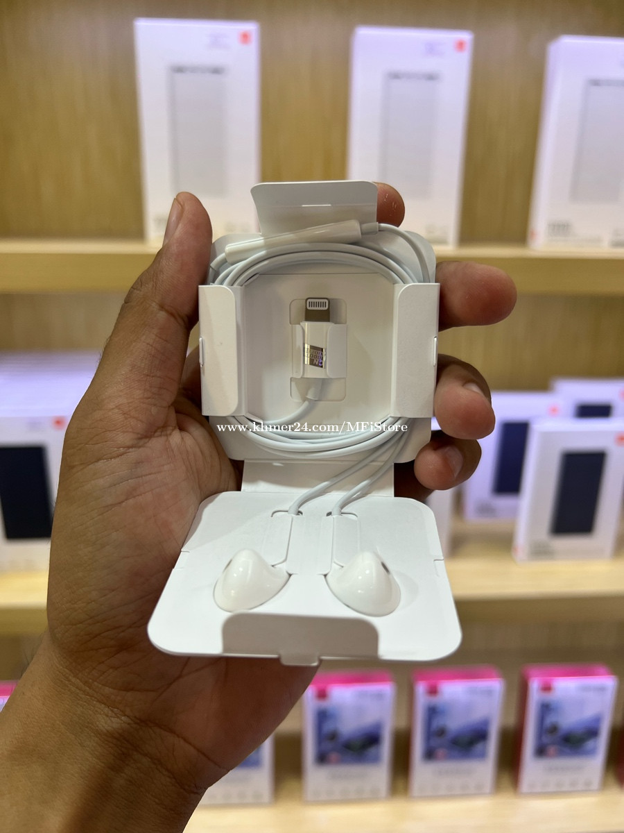 EarPods Lightning Connector in Phnom Penh, Cambodia on