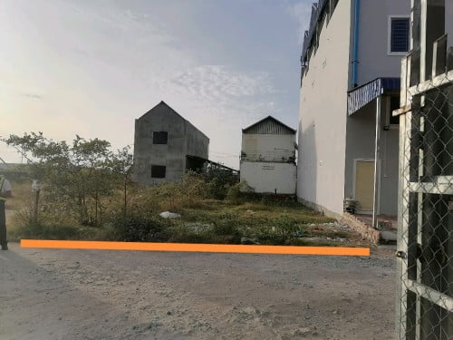 ដីលក់ ១០ម x 23ម