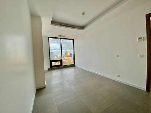 Condo 2Bedroom លក់បន្ទាន់ នៅ The Penthouse តម្លែក្រោមទីផ្សារ 40% តម្លែ លក់ 180,000$