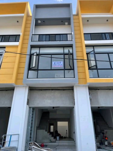 ផ្ទះលក់បន្ទាន់ (លើផ្លូវរដ្ឋ)