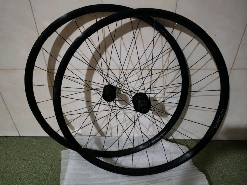 Sell bike dics wheels