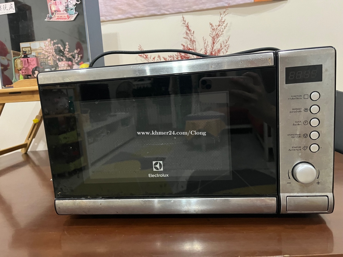 Electrolux Microwave in Phnom Penh, Cambodia on