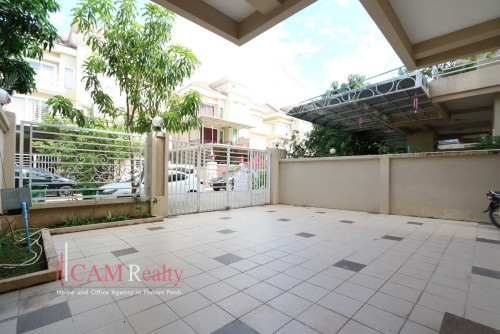 AEON Sen Sok area| 4 bedrooms twin-villa in gated community for rent