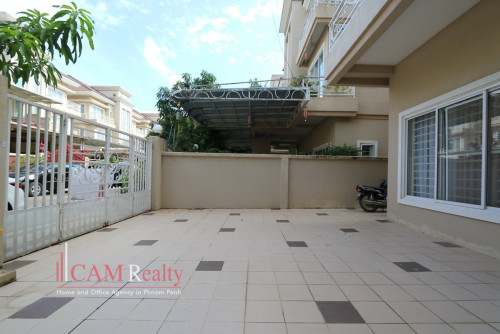 AEON Sen Sok area| 4 bedrooms twin-villa in gated community for rent
