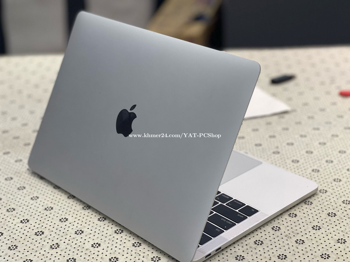 MacBook Pro 2017 13inch non touch 8GB/256GB Price $610.00 in Phnom