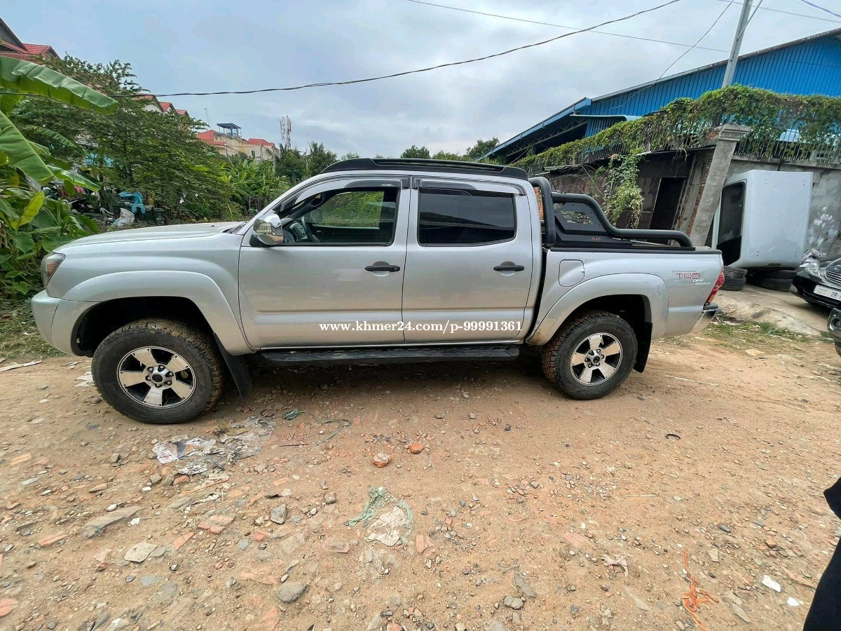 toyota 05 កាប់ពីតាស់ in Phnom Penh, Cambodia on