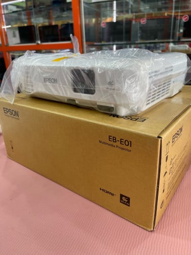 Projector Epson EB-E01 | VGA | HDMI | New