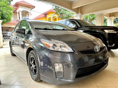លក់ប្រញាប់ PRIUS 2010 OPTION 4 ឡានស្អាតខ្លាំង