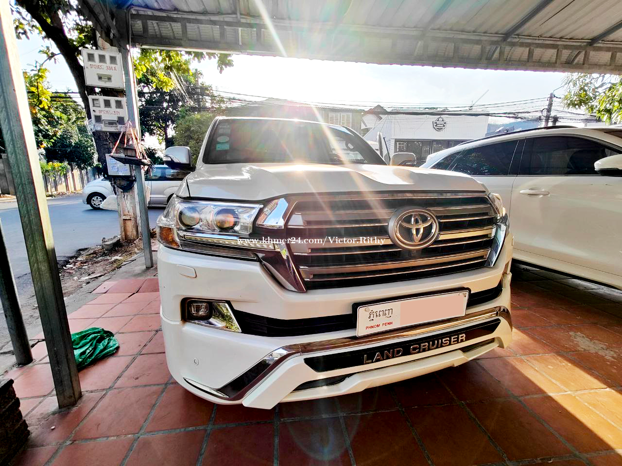 Land Cruiser for sale Price 49999.00 in Phnom Penh, Cambodia Lina