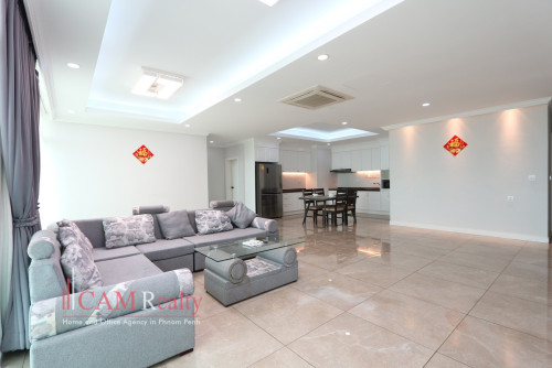 프놈펜에 임대 주택 BKK1 area | Big 4 Bedrooms penthouse serviced apartment for rent in BKK1 area