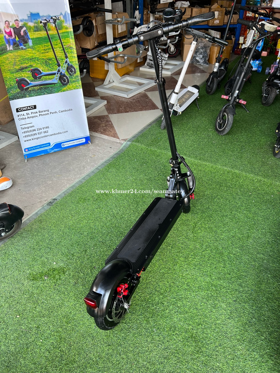 ស្គូទ័សាំងហ្គាពួរ Electric Scooter Singapore in Phnom Penh, Cambodia on