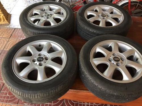 4Rims and 4Tyres Mini Cooper For Sale