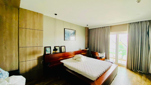 Hotel For Rent Near Riverside & Wat Phnom Area, 5mx30m, 08 Floors, 15 Rooms, 6,000$
