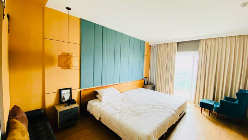 Hotel For Rent Near Riverside & Wat Phnom Area, 5mx30m, 08 Floors, 15 Rooms, 6,000$