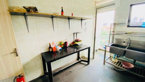 Hotel For Rent Near Riverside & Wat Phnom Area, 5mx30m, 08 Floors, 15 Rooms, 6,000$