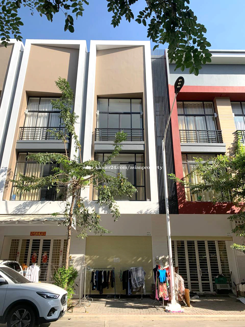 ផ្ទះអាជីវកម្មសម្រាប់ជួល Shophouse for Rent in Nirouth, Chbar Ampov