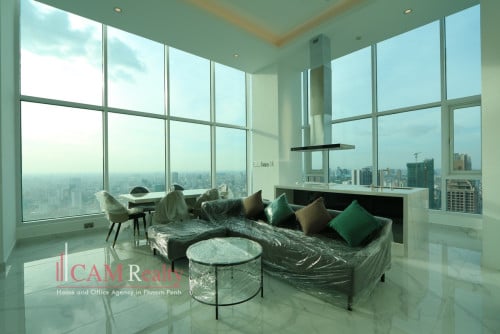 BKK1 area| 3 bedrooms penthouse on 40th floor for rent| Swimming pools and entertaining facilities